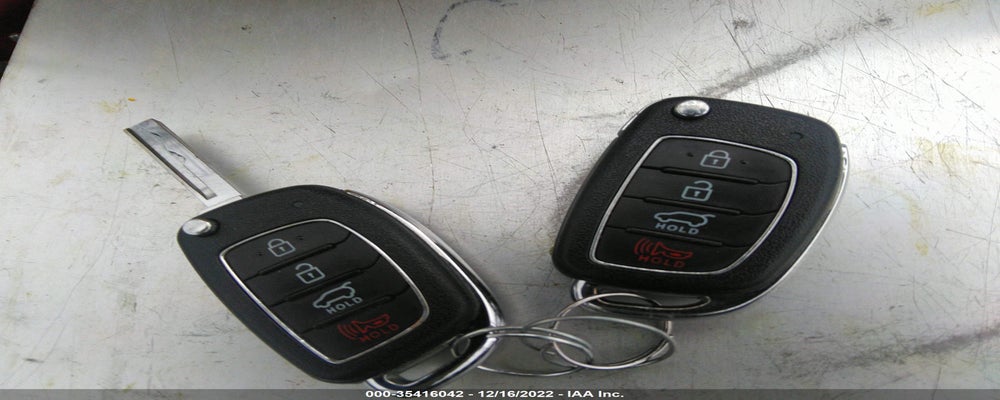 5NMZTDLB0HH004404 2017 HYUNDAI SANTA FE SPORT photo no. 11