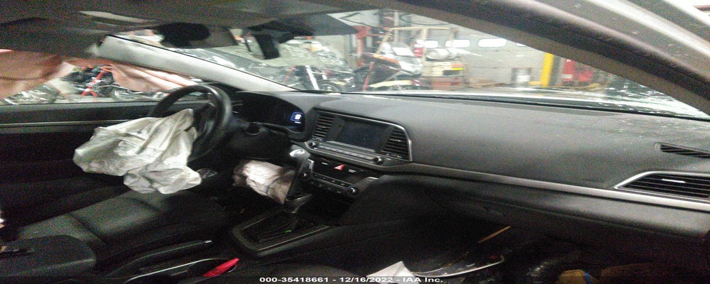 5NPD84LF8JH305557 2018 HYUNDAI ELANTRA photo no. 5