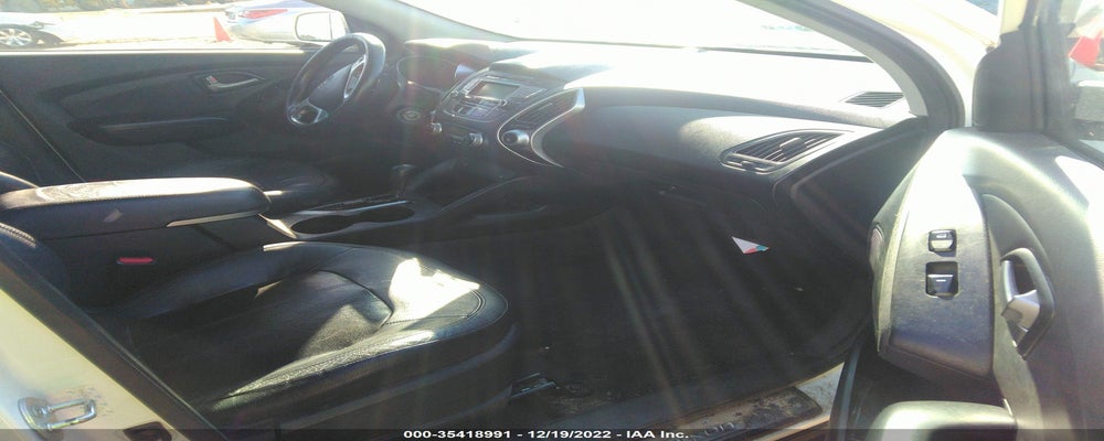 KM8JU3AC0AU085821 2010 HYUNDAI TUCSON photo no. 5
