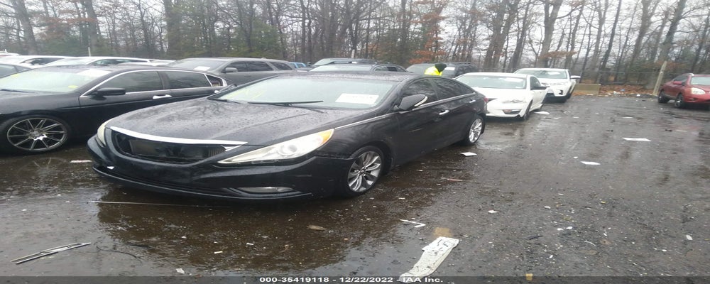 5NPEC4AB2CH424582 2012 HYUNDAI SONATA photo no. 2