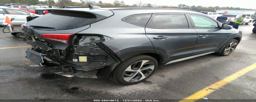 KM8J3CA20JU834062 2018 HYUNDAI TUCSON photo no. 4