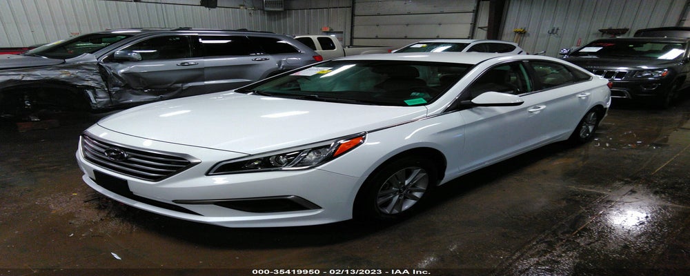 5NPE24AF5GH261969 2016 HYUNDAI SONATA photo no. 2