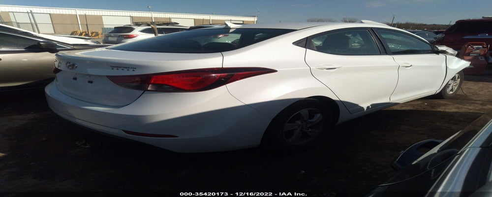 5NPDH4AE1FH577790 2015 HYUNDAI ELANTRA photo no. 4