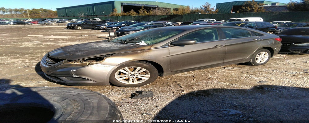 5NPEB4AC7DH715088 2013 HYUNDAI SONATA photo no. 2