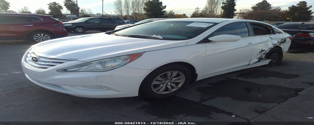 5NPEB4AC4BH246801 2011 HYUNDAI SONATA photo no. 2