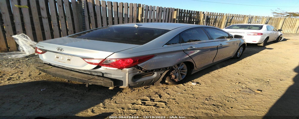 5NPEB4AC4CH449284 2012 HYUNDAI SONATA photo no. 4