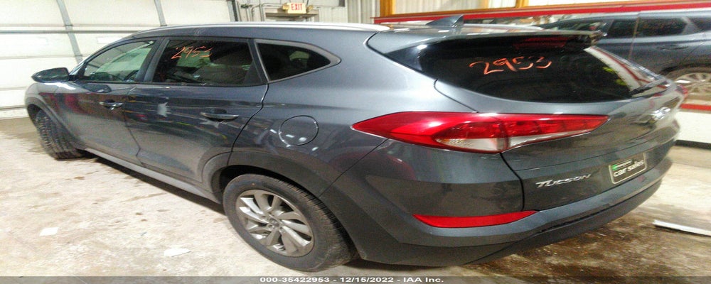 KM8J3CA45JU619701 2018 HYUNDAI TUCSON photo no. 3