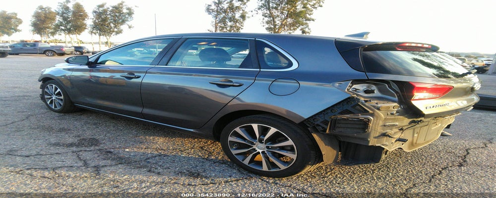 KMHH35LE9JU031512 2018 HYUNDAI ELANTRA GT photo no. 3