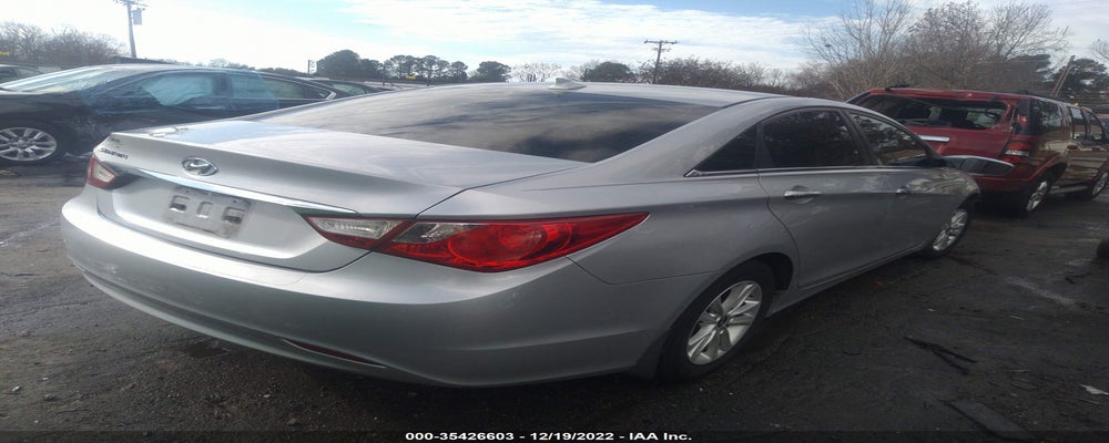 5NPEB4AC4DH575730 2013 HYUNDAI SONATA photo no. 4
