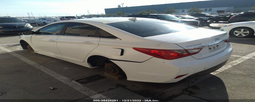 5NPEB4AC8EH922445 2014 HYUNDAI SONATA photo no. 3
