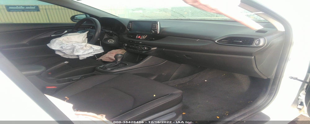 KMHH35LE5JU012973 2018 HYUNDAI ELANTRA GT photo no. 5