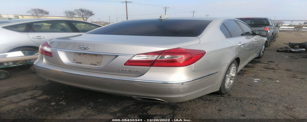 KMHGC4DD8CU168424 2012 HYUNDAI GENESIS photo no. 4