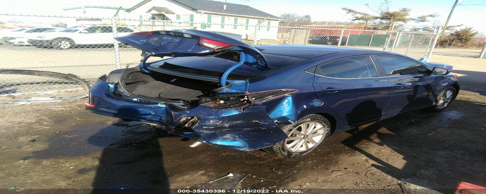 5NPDH4AE7FH643100 2015 HYUNDAI ELANTRA photo no. 4