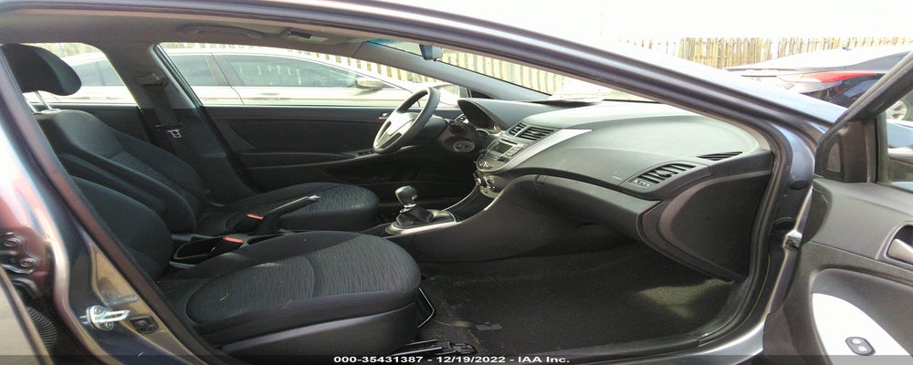 KMHCT5AE1HU313506 2017 HYUNDAI ACCENT photo no. 5