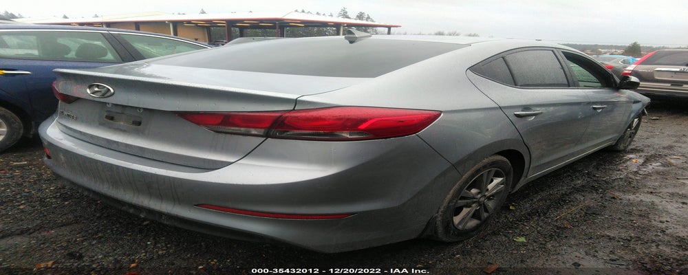 5NPD84LF0HH194061 2017 HYUNDAI ELANTRA photo no. 4
