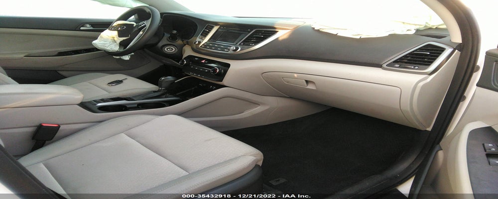 KM8J33A48HU352676 2017 HYUNDAI TUCSON photo no. 5