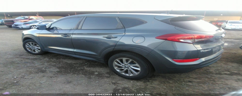 KM8J23A42HU443414 2017 HYUNDAI TUCSON photo no. 3