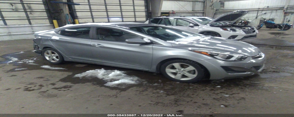 KMHDH4AE0GU492880 2016 HYUNDAI ELANTRA photo no. 2