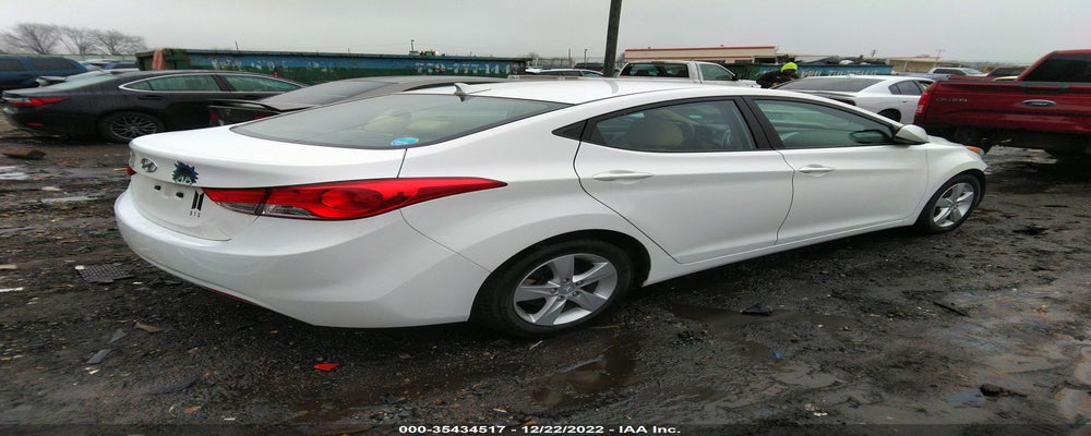 5NPDH4AE1DH177810 2013 HYUNDAI ELANTRA photo no. 4