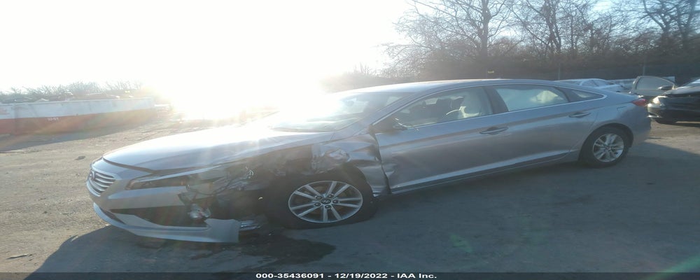 5NPE24AF1FH010865 2015 HYUNDAI SONATA photo no. 2