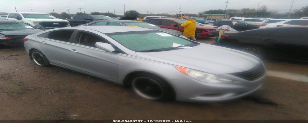 5NPEB4AC4DH680042 2013 HYUNDAI SONATA photo no. 1