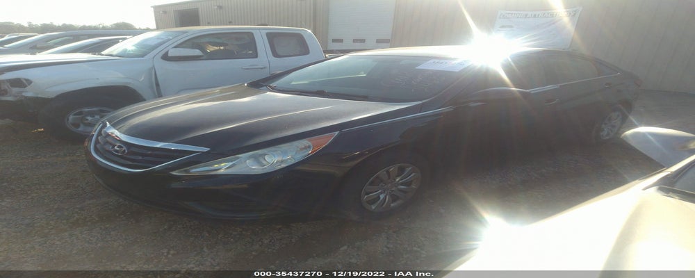 5NPEB4AC5BH246628 2011 HYUNDAI SONATA photo no. 2