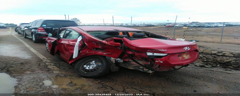 KMHDH4AE9GU542062 2016 HYUNDAI ELANTRA photo no. 3