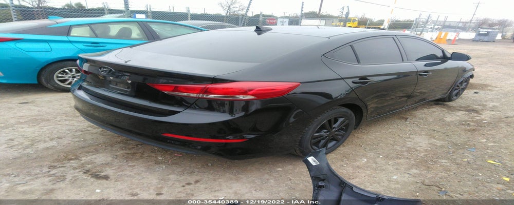 5NPD84LF6HH016400 2017 HYUNDAI ELANTRA photo no. 4