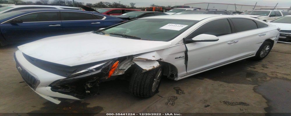 KMHE24L15HA055427 2017 HYUNDAI SONATA SE photo no. 2