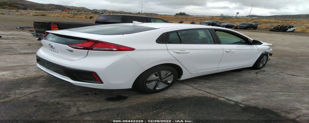 KMHC65LC0LU186730 2020 HYUNDAI IONIQ HYBRID photo no. 4