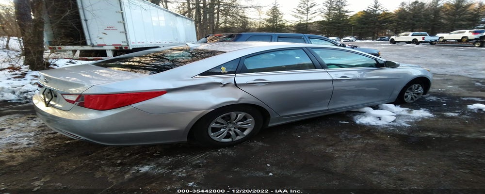 5NPEB4ACXBH061104 2011 HYUNDAI SONATA photo no. 4