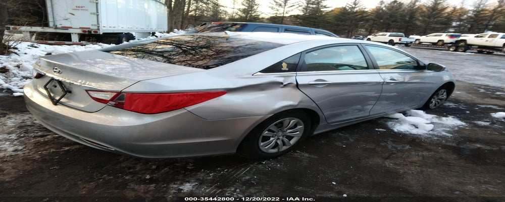 5NPEB4ACXBH061104 2011 HYUNDAI SONATA photo no. 6
