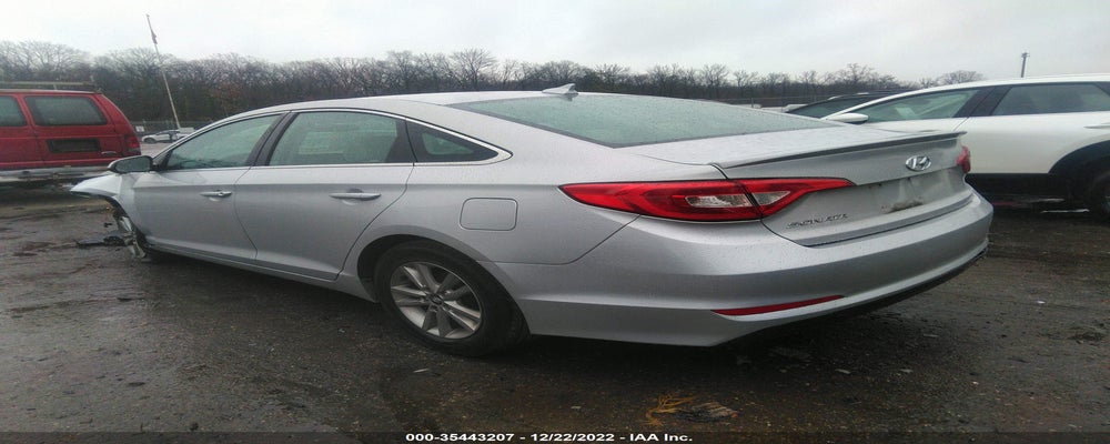 5NPE24AF6FH048396 2015 HYUNDAI SONATA photo no. 3