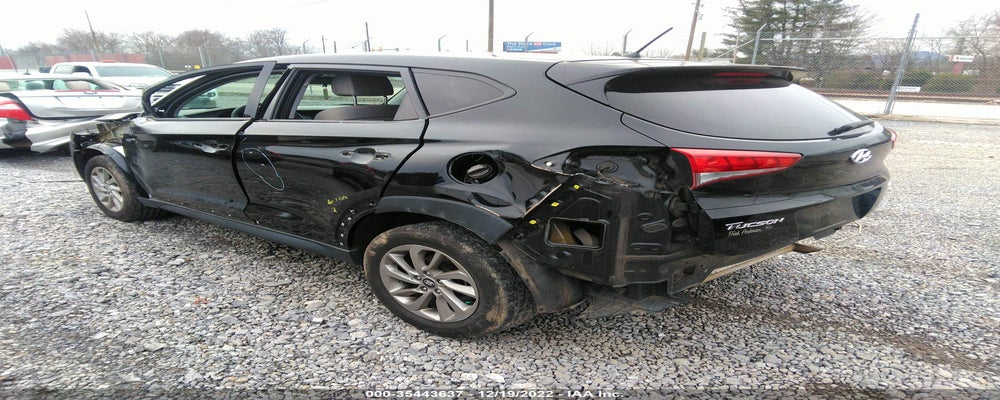KM8J2CA46JU657263 2018 HYUNDAI TUCSON photo no. 3