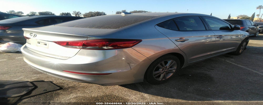 5NPD84LF4HH181569 2017 HYUNDAI ELANTRA photo no. 4