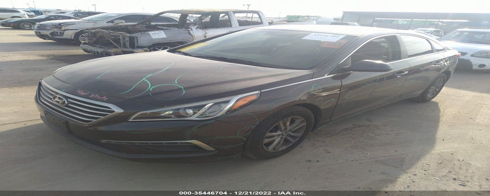 5NPE24AF3FH168916 2015 HYUNDAI SONATA photo no. 2