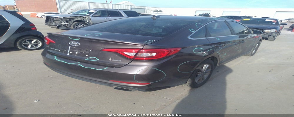5NPE24AF3FH168916 2015 HYUNDAI SONATA photo no. 4
