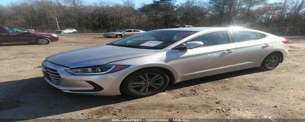 5NPD84LF4JH357641 2018 HYUNDAI ELANTRA photo no. 2