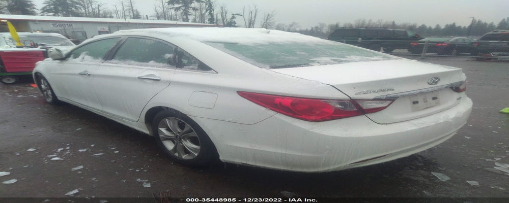 5NPEC4AC9BH260500 2011 HYUNDAI SONATA photo no. 3