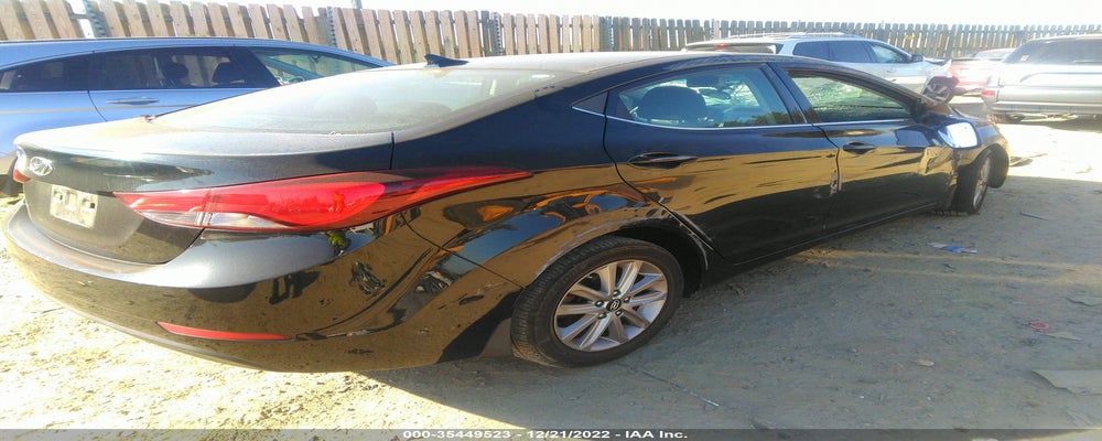 5NPDH4AEXFH633483 2015 HYUNDAI ELANTRA photo no. 4