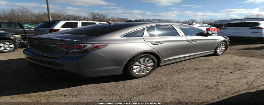 KMHE24L35HA067594 2017 HYUNDAI SONATA HYBRID photo no. 4