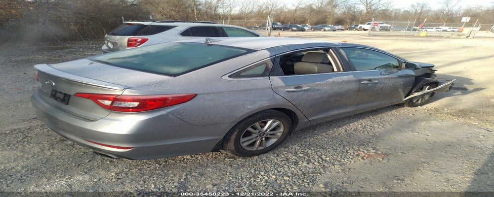 5NPE24AF5FH187306 2015 HYUNDAI SONATA photo no. 4