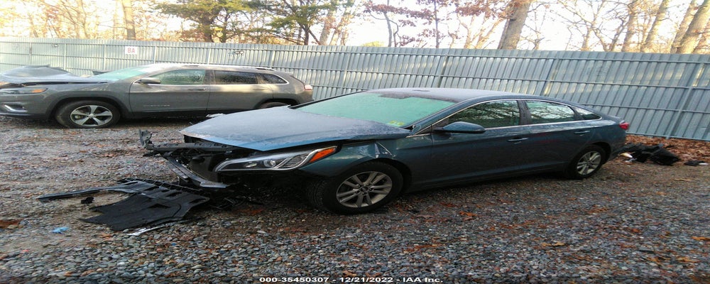 5NPE24AF3GH421072 2016 HYUNDAI SONATA photo no. 2