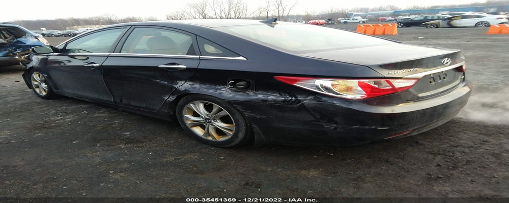 5NPEC4AC4BH109273 2011 HYUNDAI SONATA photo no. 3