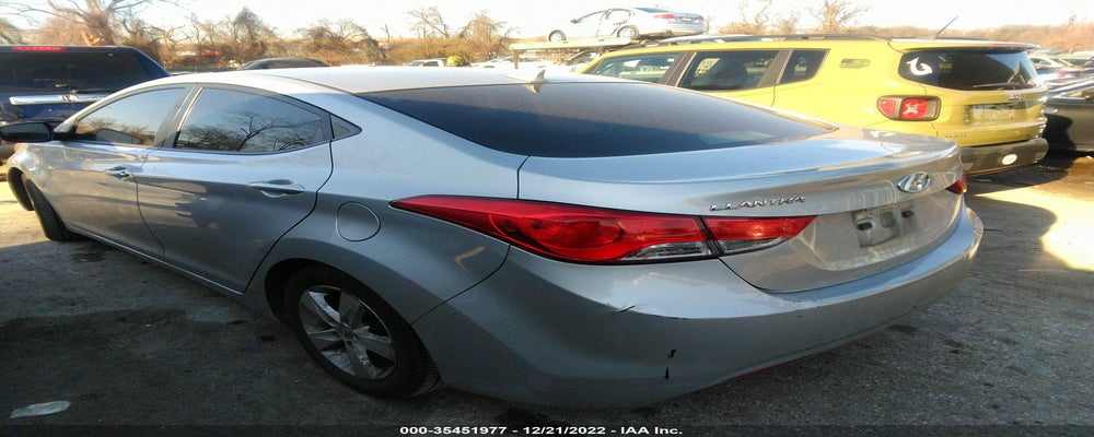 5NPDH4AE8DH304584 2013 HYUNDAI ELANTRA photo no. 3