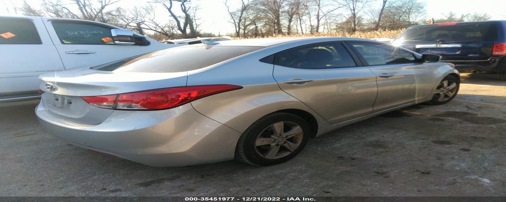 5NPDH4AE8DH304584 2013 HYUNDAI ELANTRA photo no. 4