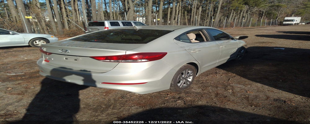 KMHD84LFXHU248340 2017 HYUNDAI ELANTRA photo no. 4