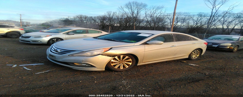 5NPEC4AB1EH933002 2014 HYUNDAI SONATA photo no. 2