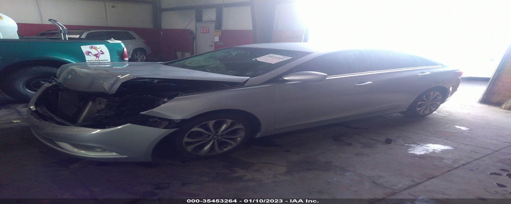 5NPEC4AB2DH767099 2013 HYUNDAI SONATA photo no. 2