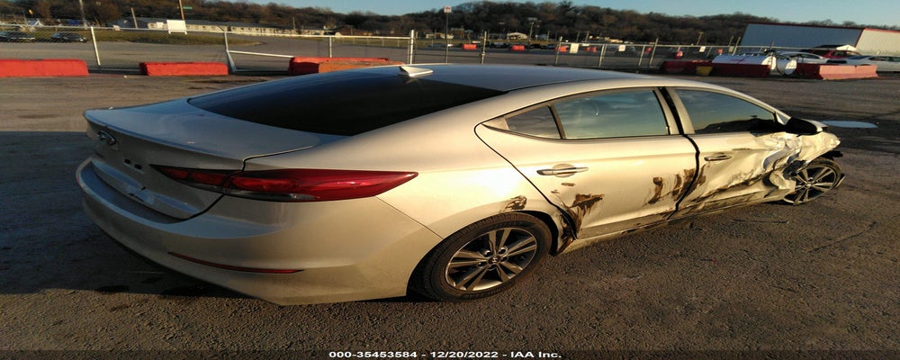 5NPD84LF3HH016290 2017 HYUNDAI ELANTRA photo no. 4